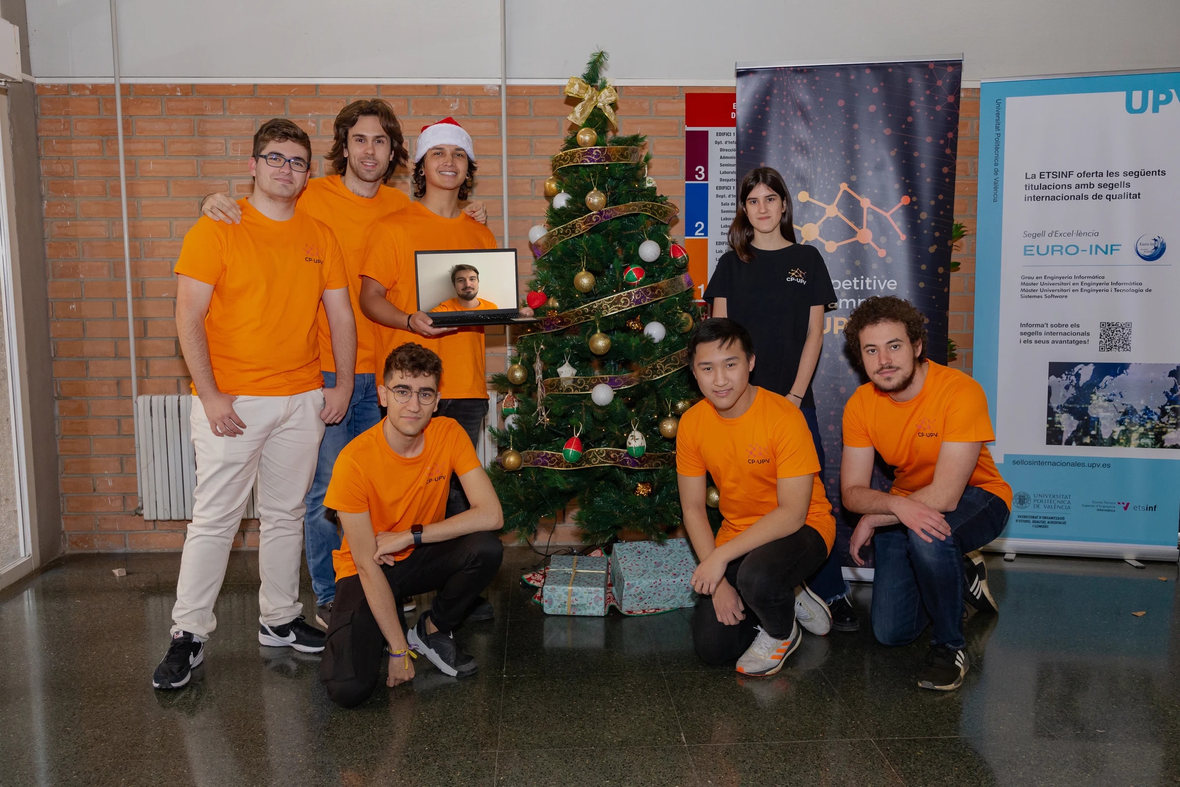 Cux at a Competitive Programming UPV event